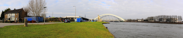 903999 Panorama van het Amsterdam-Rijnkanaal te Utrecht, vanaf het einde van de Isotopenweg.